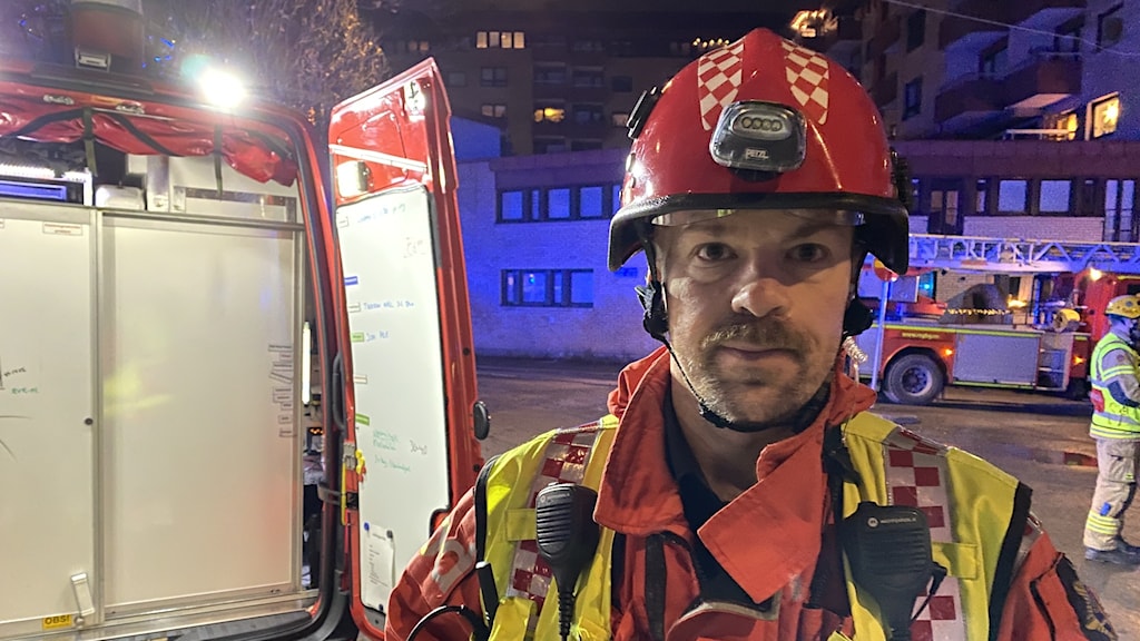 Petter Backlund är räddningstjänstens insatsledare på plats.